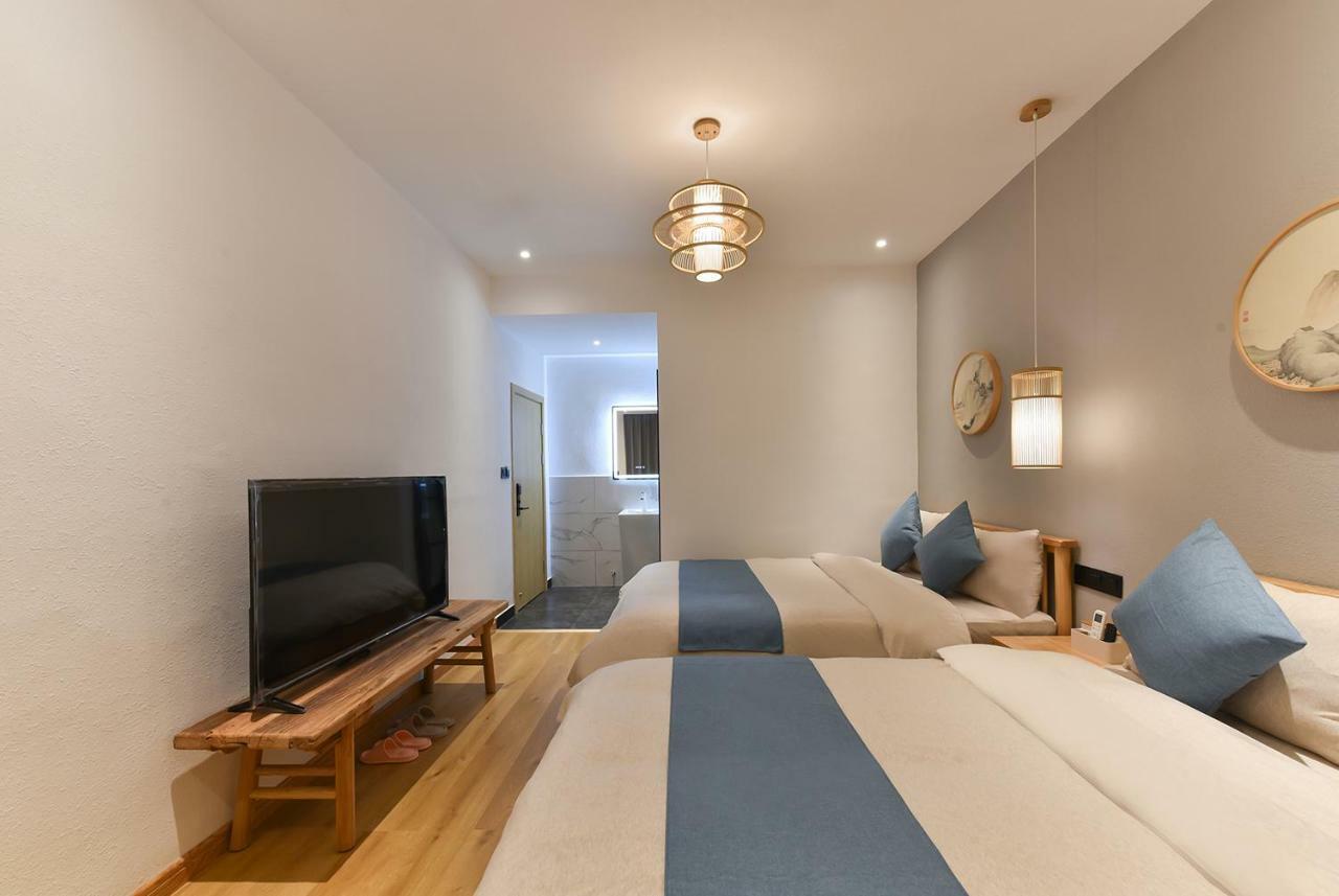 Yifangyan - Tingyuan Qingshe Hostel Fenghuang Eksteriør bilde